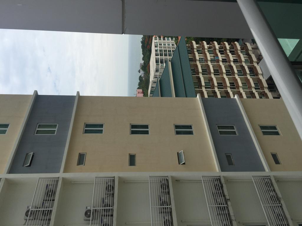 Cosy Beach View Condominium Pattaya Exterior photo